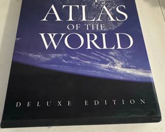 Oxford Atlas of the World Deluxe Edition