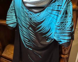 Mens Tropical Leaf Print Athletic TShirt with Buttons