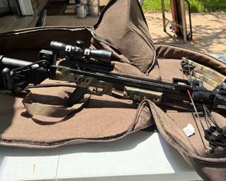 CrossbowCenterpoint. Has a pistol pocket. Cones with 8 bolts. 