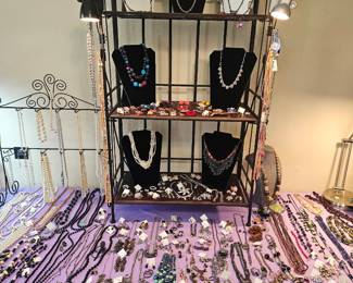 Fashion jewelry