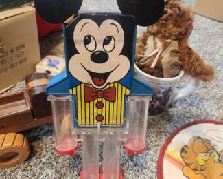Vintage Mickey mouse coin sorter