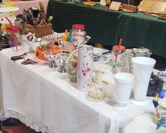 Glassware, kitchen water bottles 
