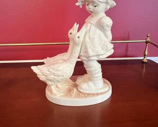 Goebel Hummel "Goose Girl" Figurine #47/II "Expressions of Youth"