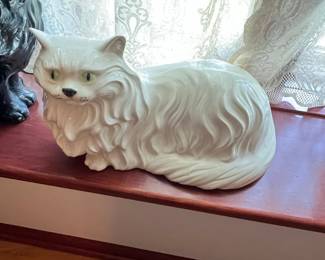 Large Vintage Ceramic Persian Cat Figurine