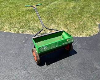 Scotts Spreader with Precision Flow Control