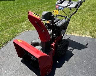 Toro Power Max 824 OE Snow Blower