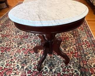 Antique Victorian Walnut Oval Marble Top Parlor Table