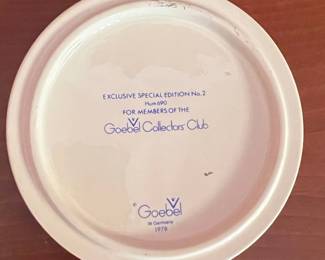 Goebel Collectors' Club Exclusive Special Edition Plate Hum 690 "Little Gardener"