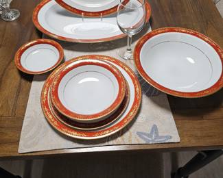Gold Hill by Noritake Chins Co. 30 pieces