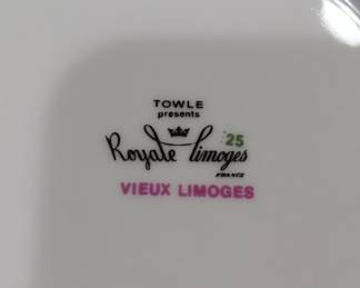 Towle Royale Limoges "Vieux Limoges" Floral Pattern Dinner Plate