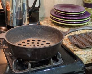 Wagner Ware 1891 Original Cast Iron Chicken Fryer