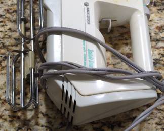 Black & Decker Spatula Smart 5-Speed Hand Mixer