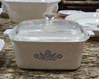 CorningWare Blue Cornflower P-4-B 1.5 Quart Casserole Dish with Lid