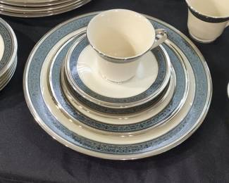 Lenox Moonlight Mood China Service for Six