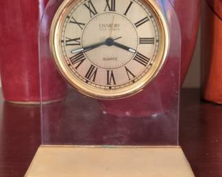 Danbury Clock Company Quartz Mantel Clock