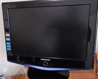 Samsung 22" Widescreen LCD HDTV