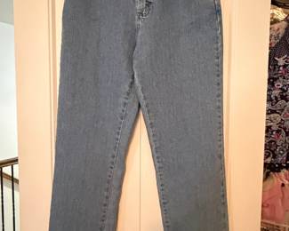 Lee Women's Relaxed Fit Straight Leg Jeans