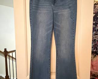 Wonderly Women's Flare Jeans