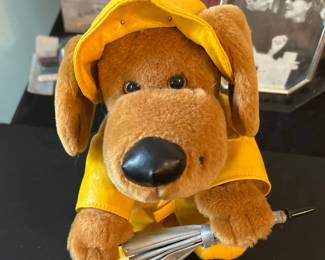 Animated "Singing in the Rain" Dog Plush Toy
