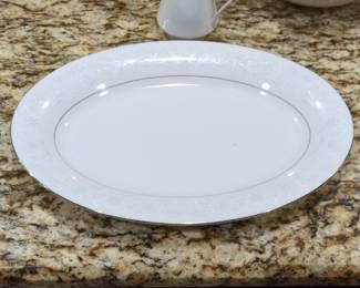 Crown Ming Queen's Lace Oval Serving Platter