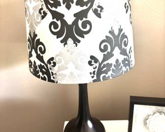 Pair black/white shade lamps