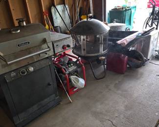 Holland grill , fire pit on wheels