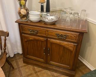 Storage cabinet