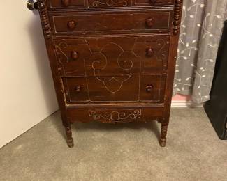 Dresser