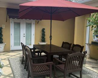 Outdoor patio set w/table, 6 chairs and umbrella