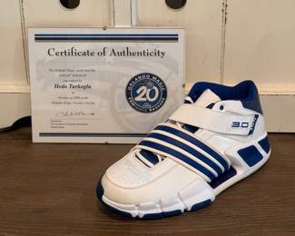 Single Adidas T-Mac Piranah 3.0 sneaker worn and signed by former Orlando Magic player Hedo Turkoglu w/COA