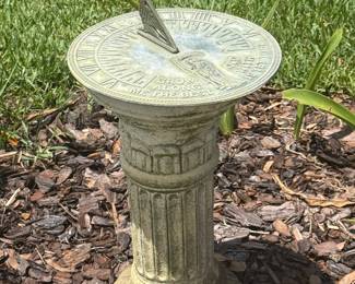 Pedestal, sundial