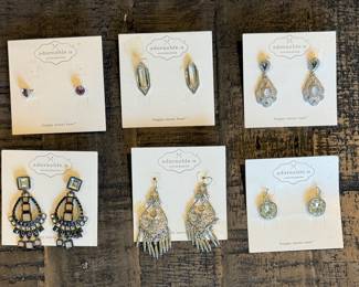 Fashion earrings by adornable.u