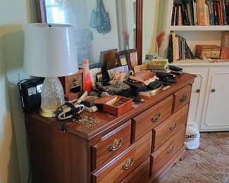 Another dresser