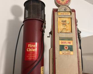 Metal Gas Pump figures 