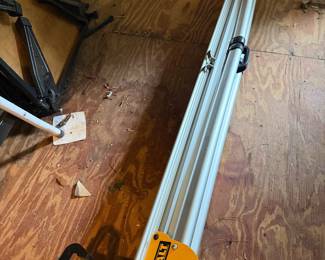 DW 723 Miter Saw Stand (Like New)