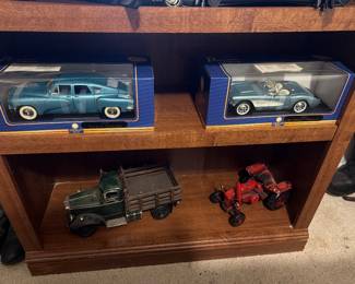Just when you think you've seen them all...more model cars!
