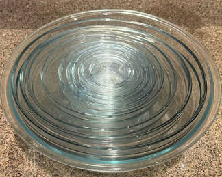 Lot 208: Set of Clear Glass Bowls in Multiple Sizes