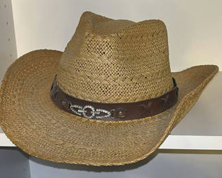 Lot 57: Assorted straw hats and woven sun hats
