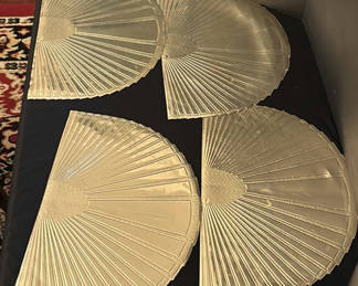 Lot 5: Set of Eight Fan-Shaped Gold Placemats