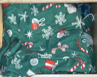 Lot 37: Assorted sleepwear