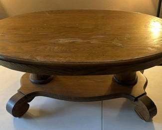 Lot 104: Oak Oval Pedestal Table