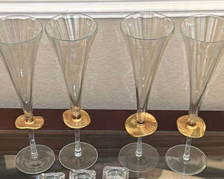 Lot 7: Four Champagne Flutes, Three Square Glass Dishes, and Texas-Themed Spoon