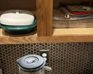 Lot 112: Blender, panini press, measuring cups, and storage containers