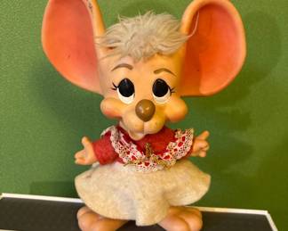 Vtg. Money in the Bank Mrs. Santa Claus Christmas Mouse