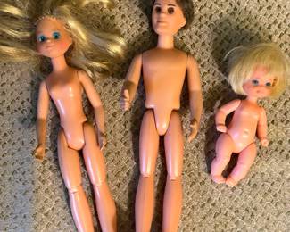 Vtg. 1973 Mattel Inc Taiwan Sunshine Family Dolls Mother, Father, & Baby Articulated Legs