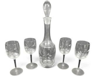Etched Decanter 4 Decorative Wine Glasses