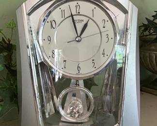 Rhythm RPWT Silver Swing Table Clock