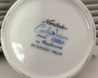 Noritake Maplewood China Set fourth image