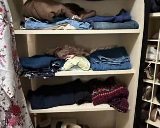 Assorted Womens Clothing and Shoes fifth image
