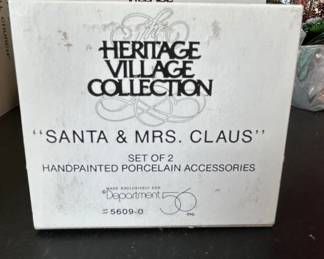 Department Heritage Village Collection Santa Mrs. Claus Set